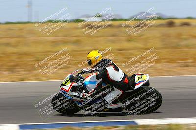 media/Apr-30-2023-CRA (Sun) [[020fcf5d43]]/Race 3-1000 Amateur Supersport/